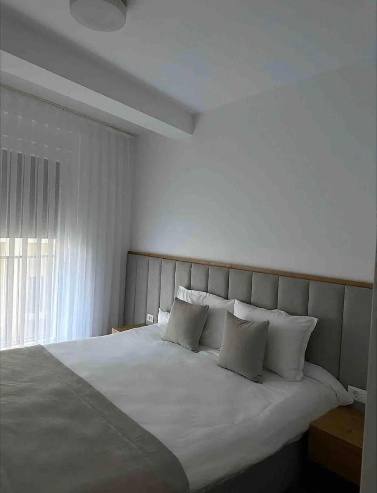 Airstay Pristina Exterior photo