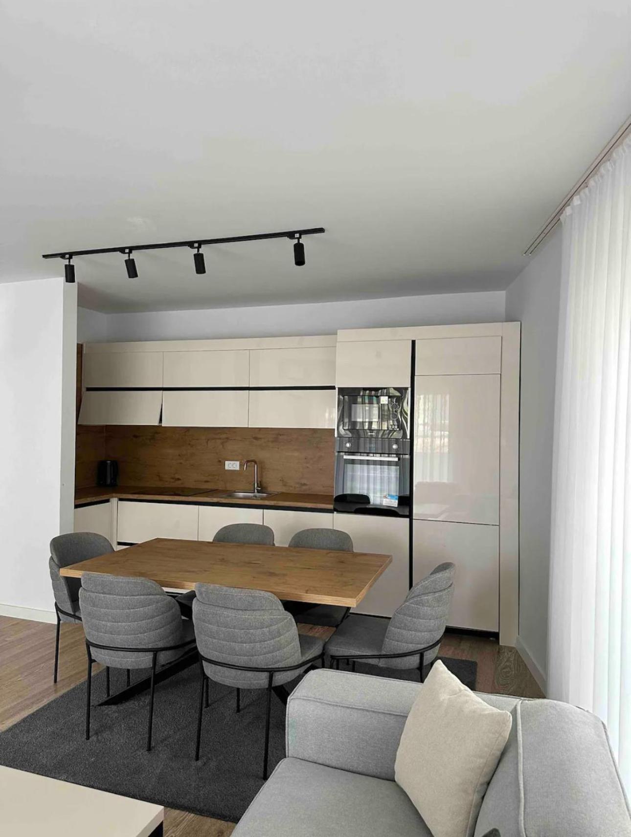 Airstay Pristina Room photo